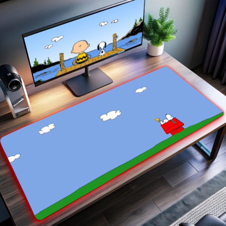 Snoopy Peanuts LED Desk Mat